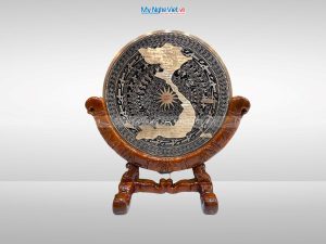 Quà Tặng Đại Hội, Tranh Trống Đồng
