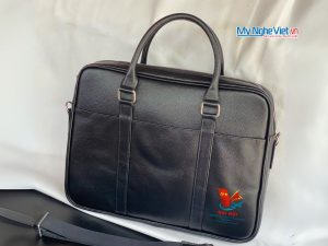Quà tặng đại hội - Cặp da cao cấp in khắc logo theo yêu cầu