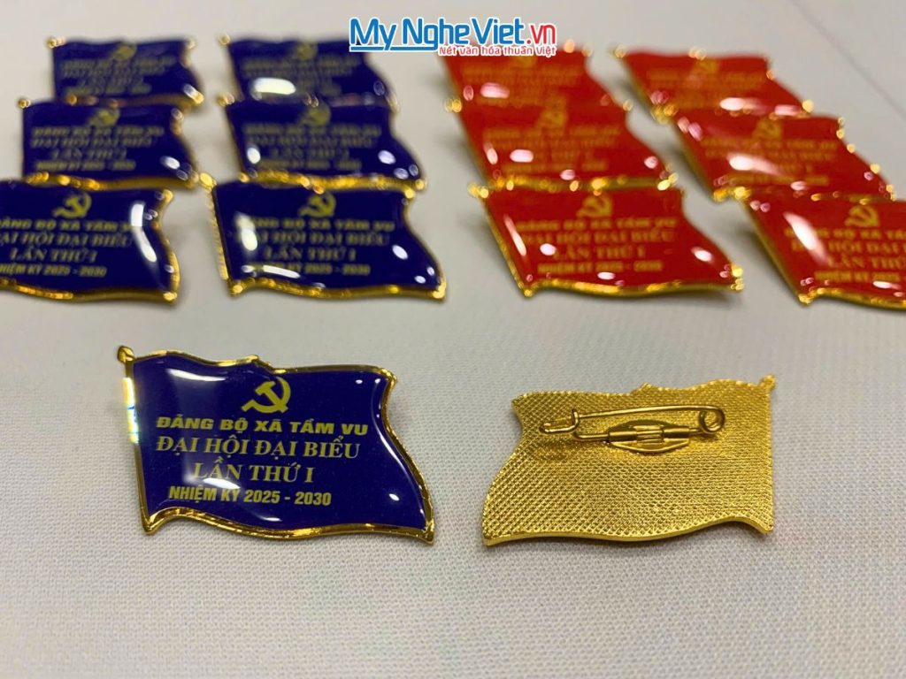 Quà tặng đại hội - Huy hiệu phù hiệu cài áo in logo