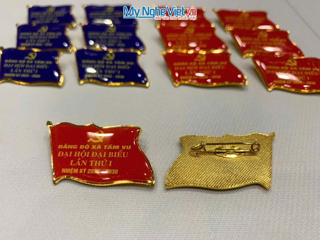 Quà tặng đại hội - Huy hiệu phù hiệu cài áo in logo
